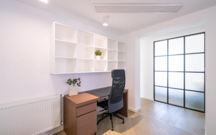 Tyms Elegant 4BR Family Residence in Xujiahui 