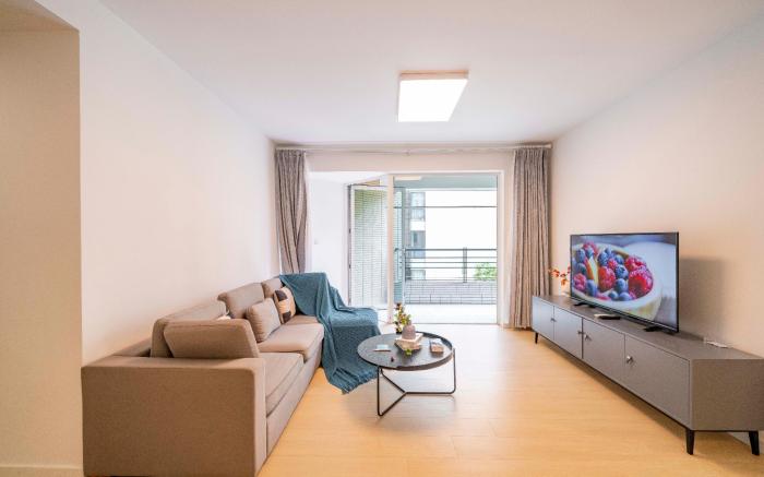 Tyms Stylish 3BR 2BA Apartment Novel Garden Steps 