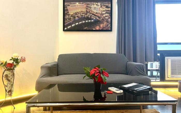 Sky-High Penthouse Studio @ Gramercy