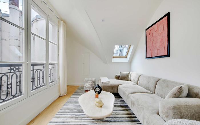 Apt a/c 3BR/6P - Saint-Lazare/Les Champs Elysée