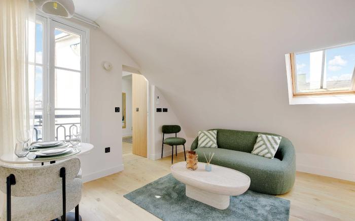 Apt a/c 1BR/2P - Saint-Lazare/Les Champs Elysée
