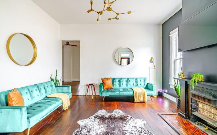 PRIME Location - CLEAN - Top Rated - Parking Free