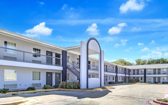 Heights Inn by Townhouse Harker Heights/Killeen