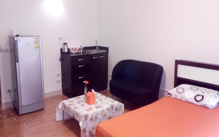 T8 Guest House Don Mueang challenger IMPACT 