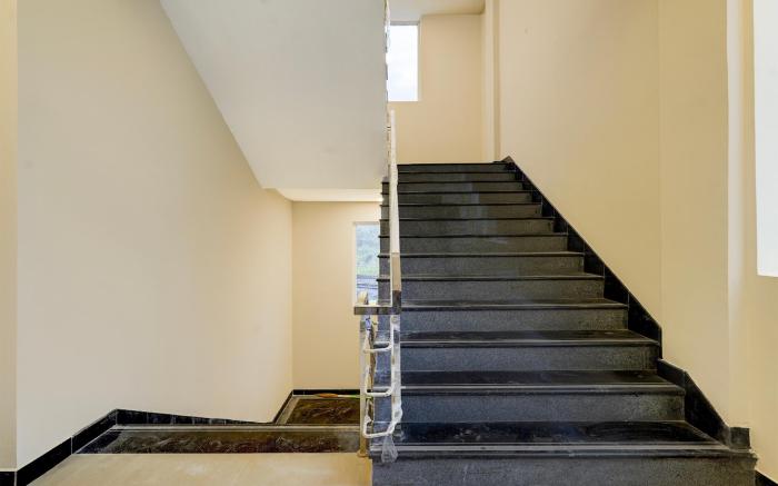 Super Townhouse Guduvancheri Junction Formerly Zafe Commercial