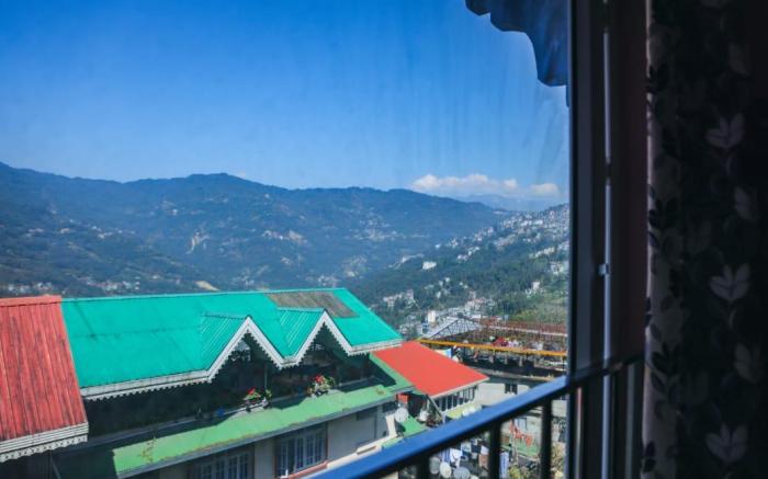 Hotel Ronak By Red Panda And Sapna Groups