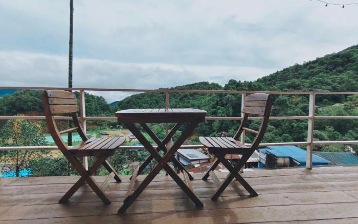 กลิ่นไอหมอก คันทรี่วิว ปิล็อก