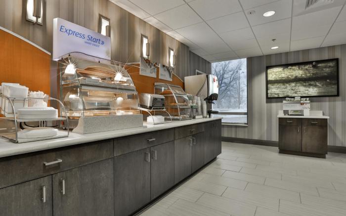 Holiday Inn Express Boston North-Woburn By IHG