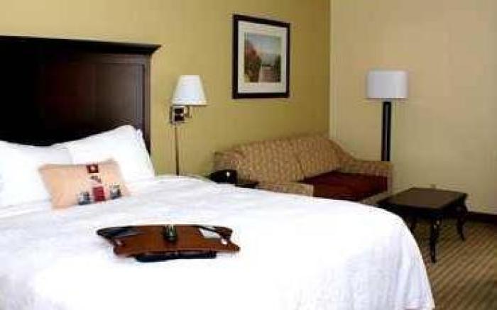 Hampton Inn Naples Central