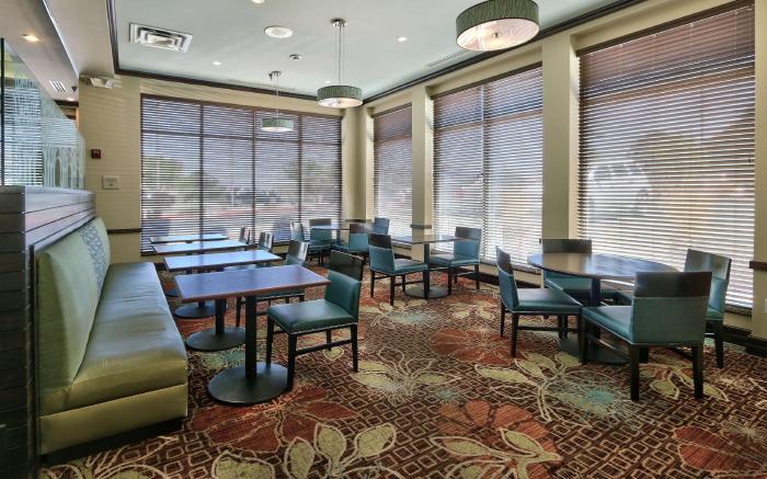Hilton Garden Inn Albuquerque Airport Hotel
