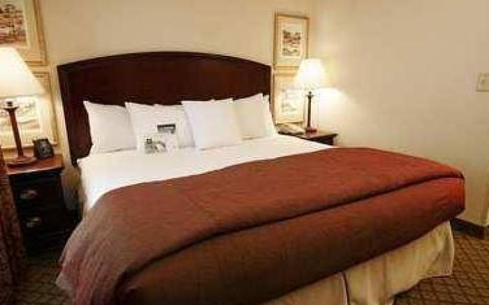 Homewood Suites By Hilton Memphis Hacks Cross