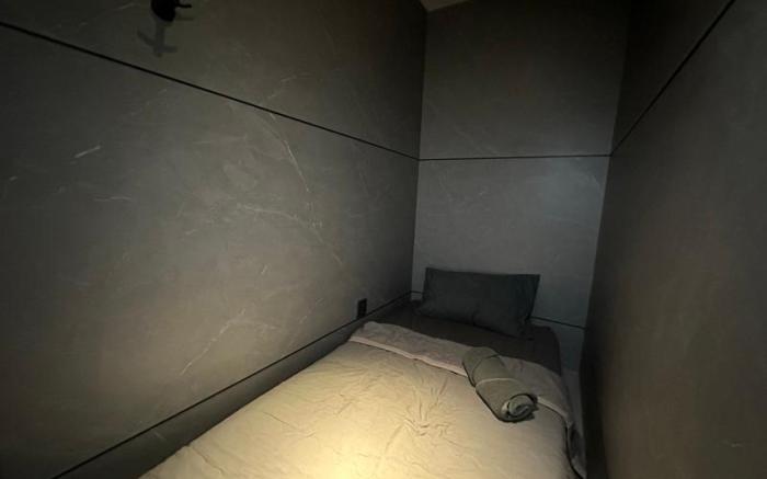 Havona Capsule Hotel @ CIQ - Self Check In