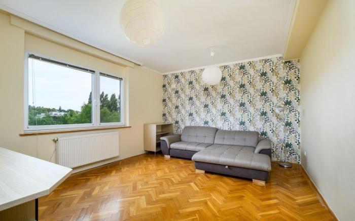 Buda Breeze 2BR Apt. w Balcony & AC by NW