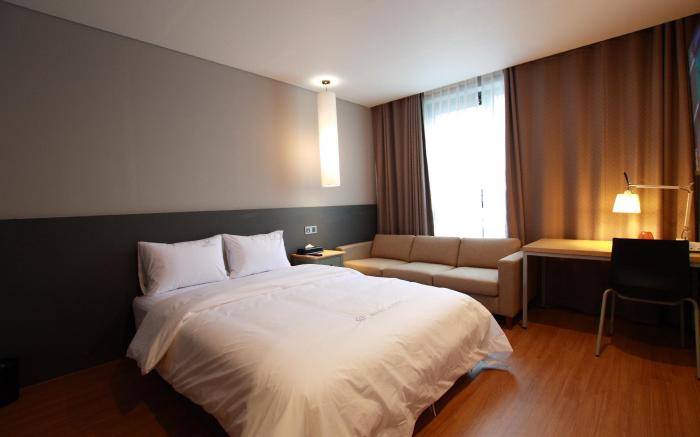 141 Mini Hotel