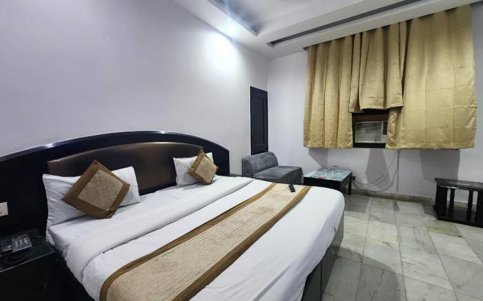 Hotel Grand Central Near Karolbagh Metro