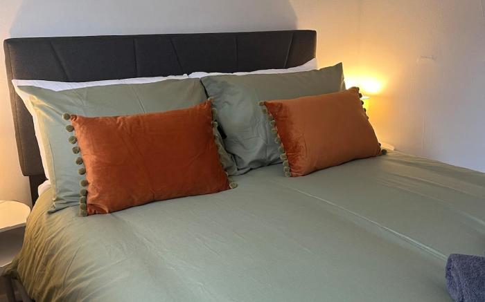 3-4 BR house | Home from home | front+rear parking