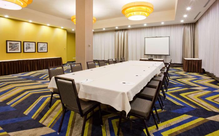 The Hollis Halifax - a DoubleTree Suites by Hilton