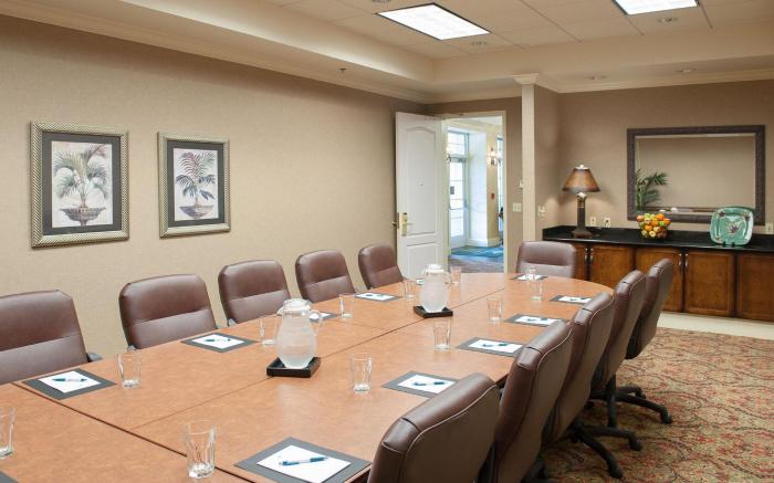 Pensacola Suites Hotel By IHG