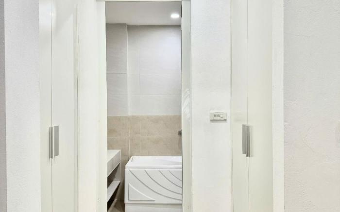 West lake hotel and Apartment 