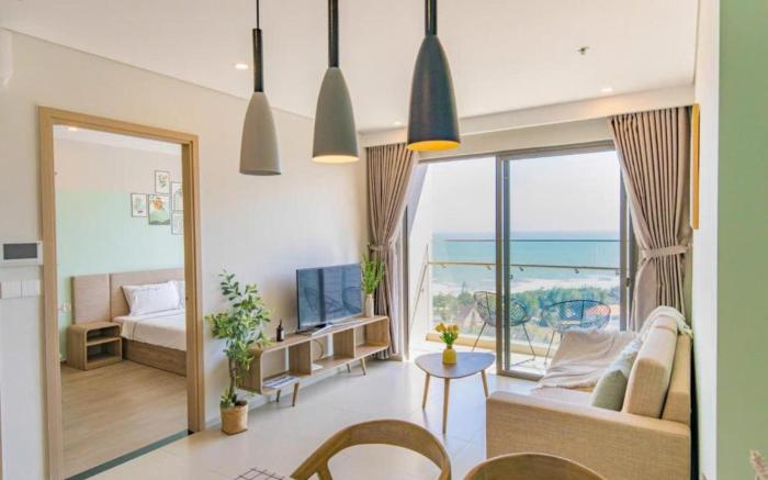 Luxury apartment sea view- May The Song