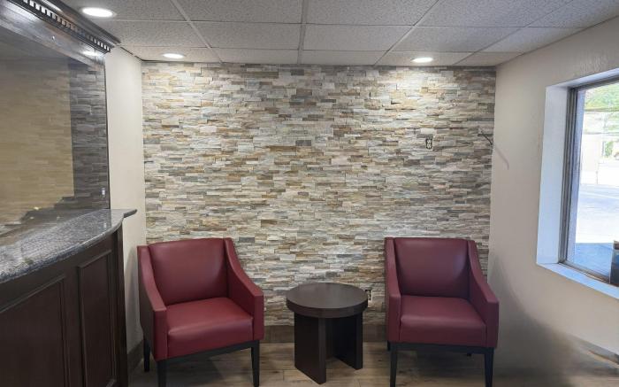 Red Roof Inn & Suites Swansea