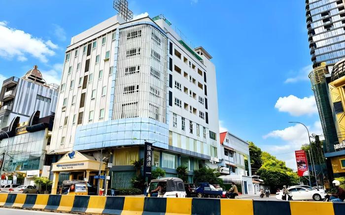 中青秋果酒店（金边王宫店）