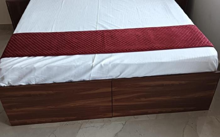 New Cozy Homestay with Mountain Views in Shimla