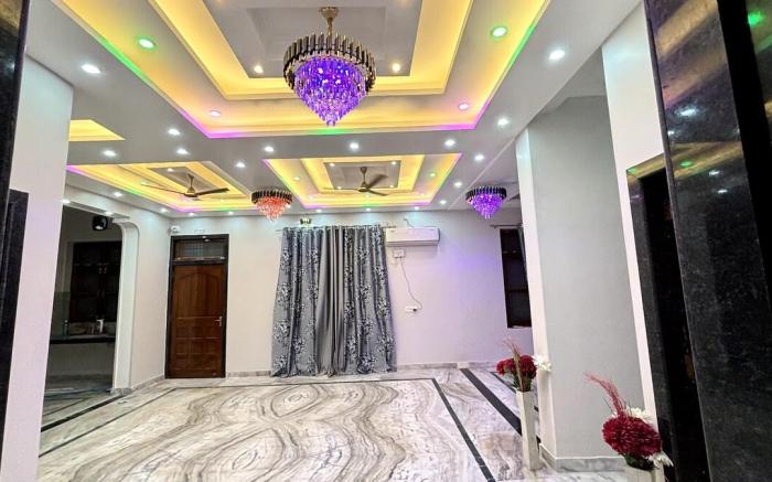 A Luxurious Resort Style Homestay-The London Villa