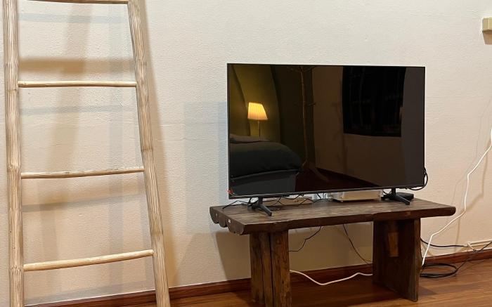 Kingbed ,rftop ,near train station , shared bath