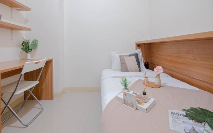 2BR near UNJ at Green Pramuka City By Travelio