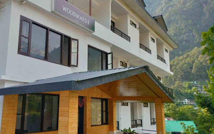 Woodward 2 by 4 Wildflower