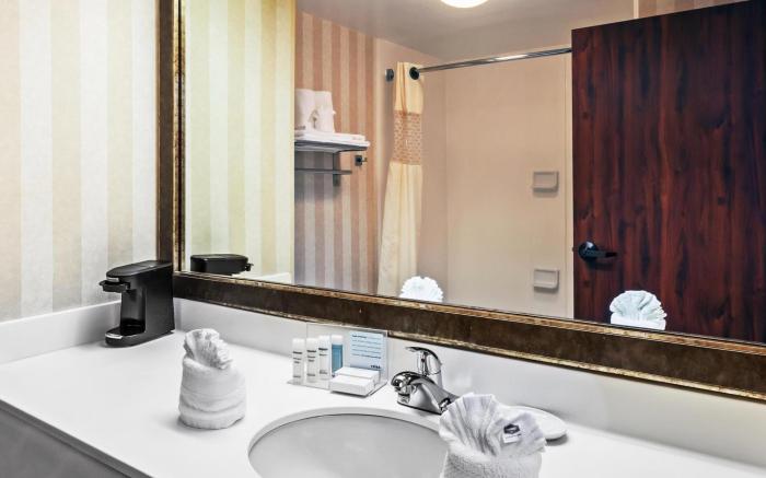 Hampton Inn & Suites Tulsa-Woodland Hills Hotel