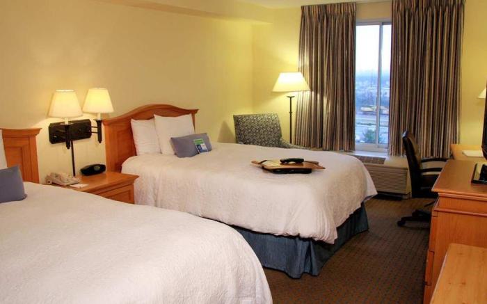 Hampton Inn & Suites Austin-Airport
