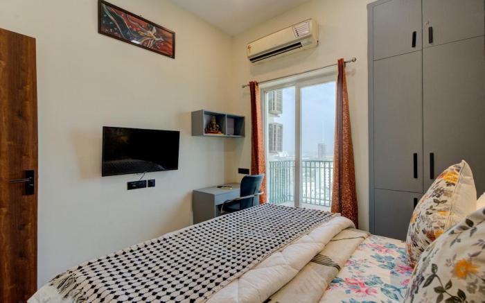 1Bhk flat in Noida with Pvt. jacuzzi| 29th Floor