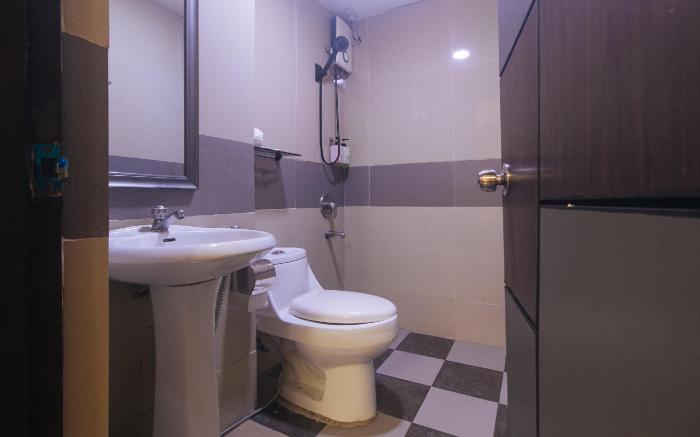 The Shilla Philia Hotel by RedDoorz