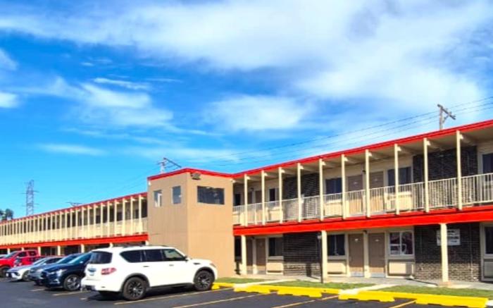 Saratoga Motel By Capital O Near Midway Airport Chicago IL