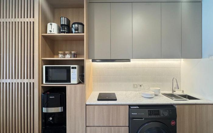 Hikari Studio Apartment by Kinasih Suites