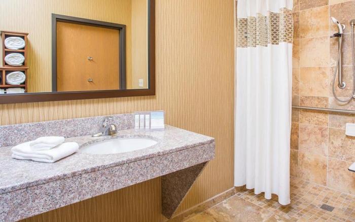 Hampton Inn Wichita-East Hotel