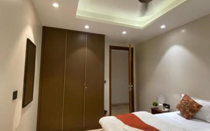Luxury Apartment 2BHK | Saket - Homelike Stay