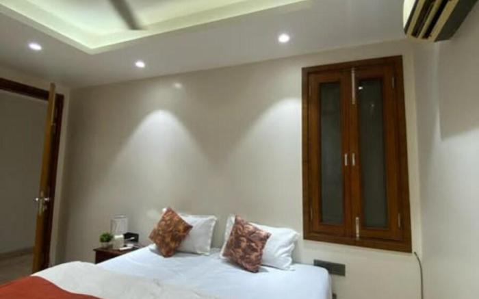 Luxury Apartment 2BHK | Saket - Homelike Stay