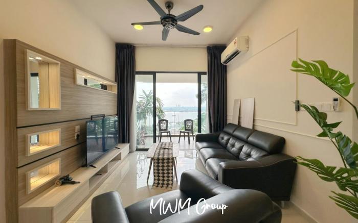 30% OFF Monthly | DangaBay Walks to beach