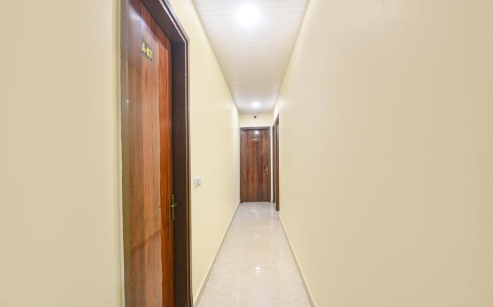 FabHotel White House Tilak Nagar