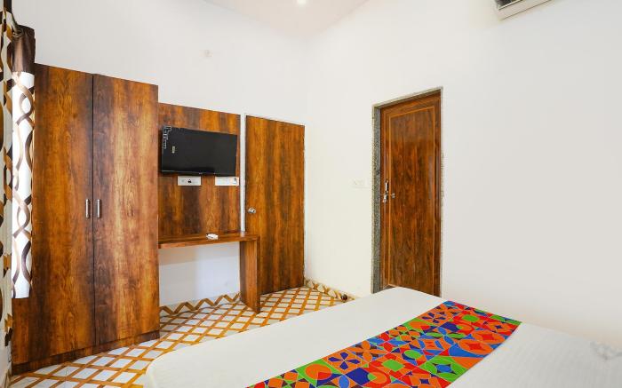 FabHotel Shree Aurora