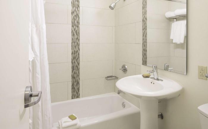 DoubleTree by Hilton Pittsburgh Downtown