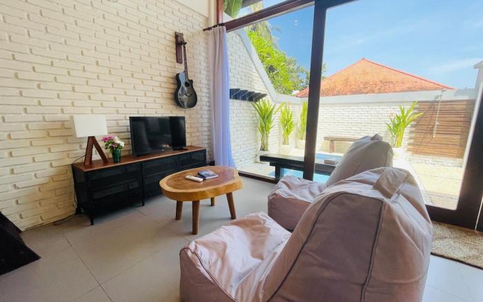 Surfside Studio Villa