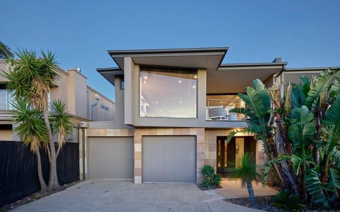 Bayside Melbourne Beachfront Family Home Views