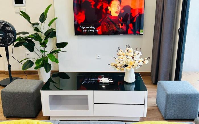 Imperia Smart City 2 bedroom view Lake anh Park