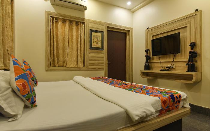 FabHotel Shivalya
