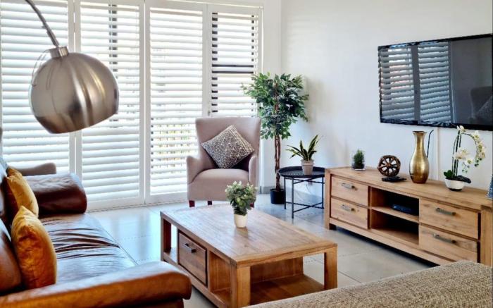 CENTURY CLUB at The Island Club 