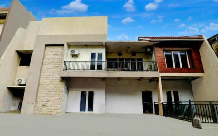 Omah Sewu C12 By Reccoma